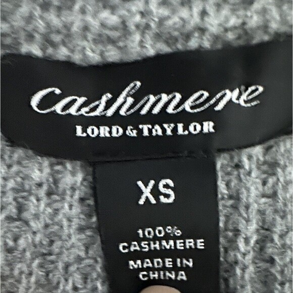 Lord & Taylor Cashmere Sweater Grey Short Sleeve Full Zip Front Cowl Neck Sz XS - Picture 4 of 5